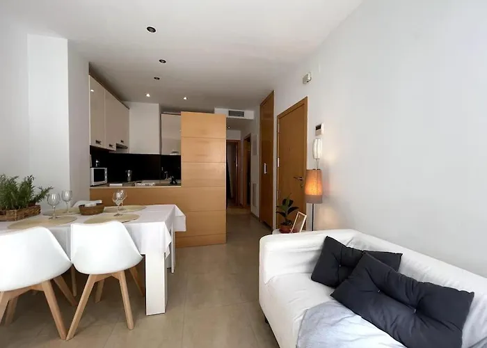 Taima Flats 1 *